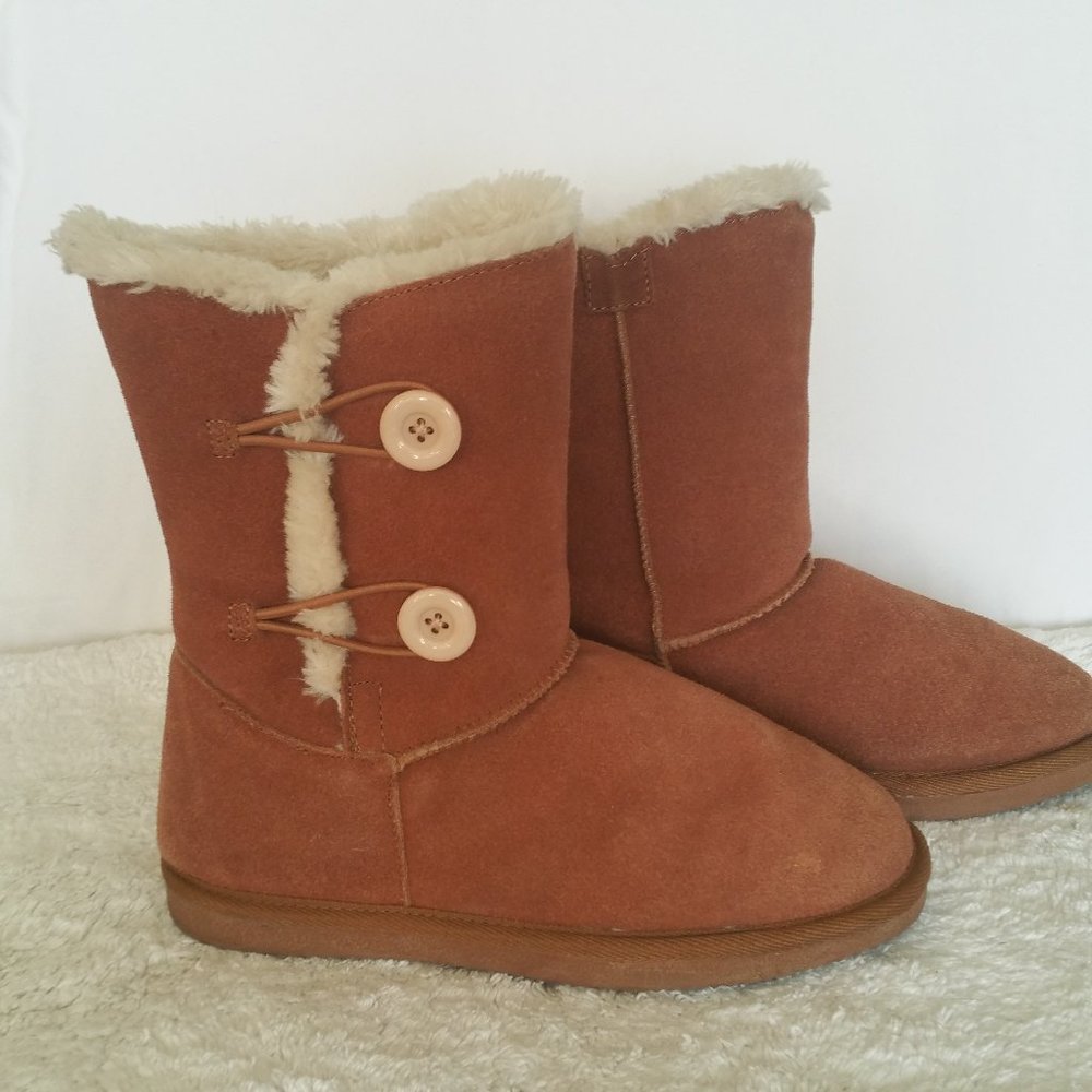 Alpine Design Suede Winter Booties